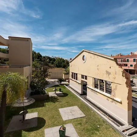 River View House *