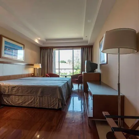 River View House Estombar
